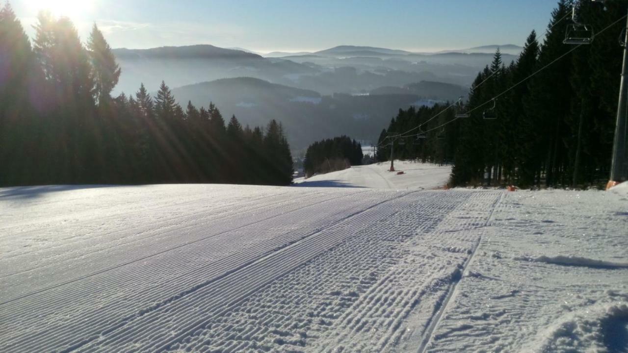 Genussgasthof Willenshofer Sankt Kathrein am Hauenstein Exterior foto